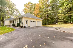 231 Lowell St, Rochester, NH 03867 - Photo 4