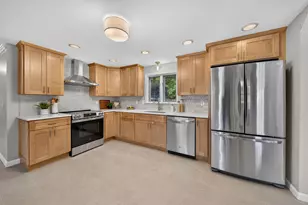 101 Currier Dr, Manchester, NH 03104 - Photo 18