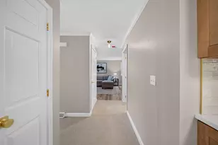 101 Currier Dr, Manchester, NH 03104 - Photo 22
