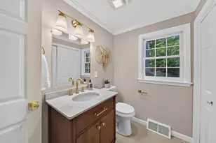 101 Currier Dr, Manchester, NH 03104 - Photo 30