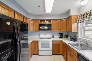 5 Riviera Rd, Hudson, NH 03051 - Photo 16