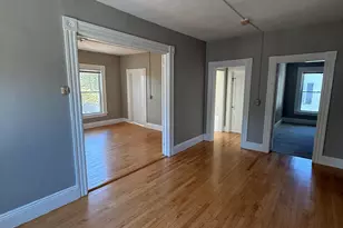498 Merrimack St, Manchester, NH 03103 - Photo 8