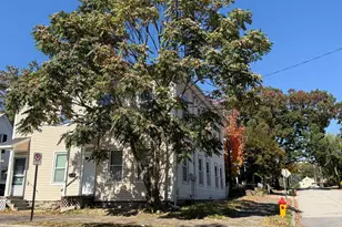 498 Merrimack St, Manchester, NH 03103 - Photo 2