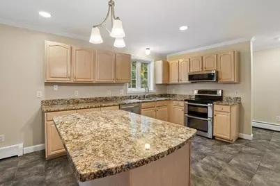 28 Duncan Farms Road, Manchester, NH 03102 - Photo 6