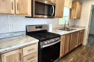 41 Riverside Dr, Campton, NH 03223 - Photo 2