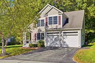 10 Cortland Ave, Stratham, NH 03885 - Photo 2