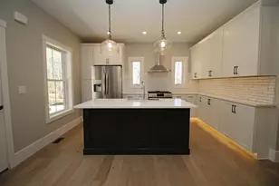 429 Dawn Ct, Pembroke, NH 03275 - Photo 4