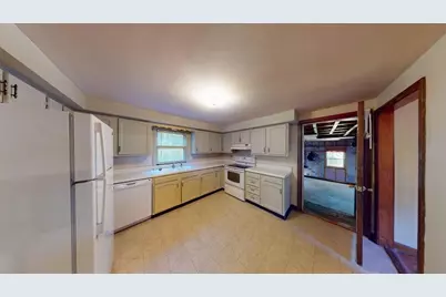 39 Wason Road, Hudson, NH 03051 - Photo 6