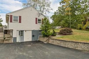 18 E Derry Rd, Derry, NH 03038 - Photo 4
