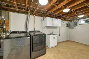 18 E Derry Rd, Derry, NH 03038 - Photo 46