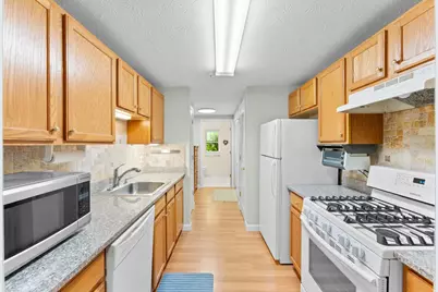 11 Crosswoods Path #3B, Merrimack, NH 03054 - Photo 2