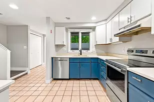 30 Brookside Dr, Stratham, NH 03885 - Photo 4