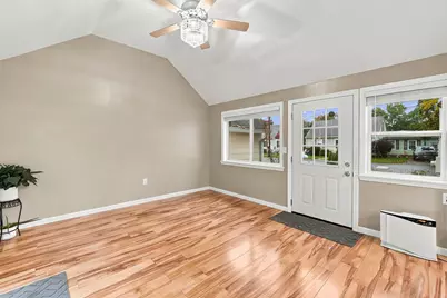 9 Belle Aire Avenue, Nashua, NH 03060 - Photo 4