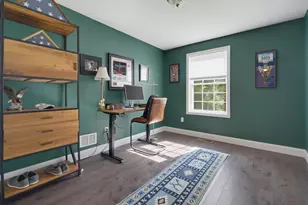 82 Juniper Cir, Auburn, NH 03032 - Photo 38