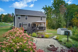 82 Juniper Cir, Auburn, NH 03032 - Photo 4
