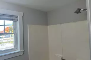 26 Lowell St, Rochester, NH 03867 - Photo 24