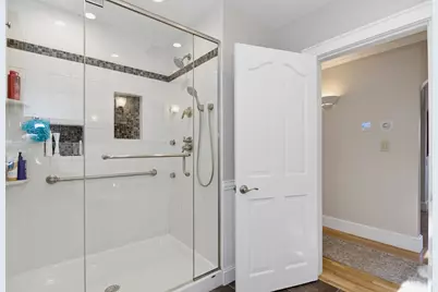 453 Oak Street, Manchester, NH 03104 - Photo 14