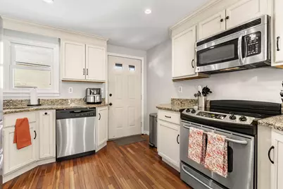 18 Pasadena Avenue, Nashua, NH 03064 - Photo 10