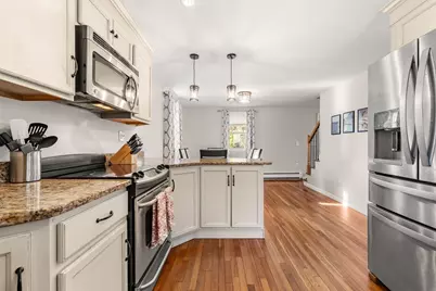 18 Pasadena Avenue, Nashua, NH 03064 - Photo 6