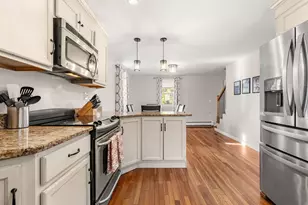 18 Pasadena Ave, Nashua, NH 03064 - Photo 6