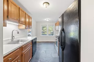 152 Bartemus Trail, Nashua, NH 03063 - Photo 6