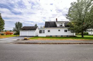5 Preston St, Goffstown, NH 03045 - Photo 2