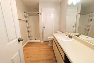 307B Amherst St, Nashua, NH 03063 - Photo 14