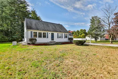 32 Greeley Street, Hudson, NH 03051 - Photo 2