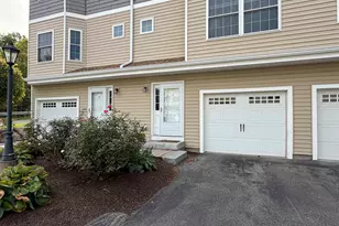 81 N High St, Derry, NH 03038 - Photo 2