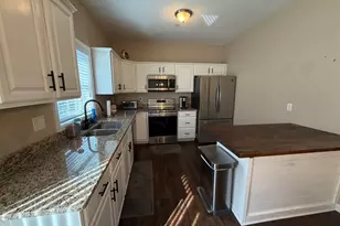 81 N High St, Derry, NH 03038 - Photo 8