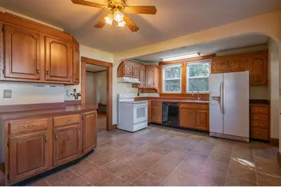 8 Everett Street, Derry, NH 03038 - Photo 12