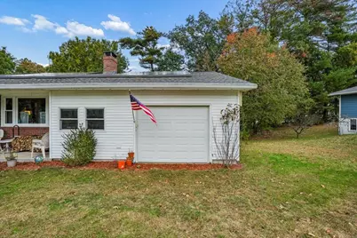 33 Cedar Street, Hudson, NH 03051 - Photo 8