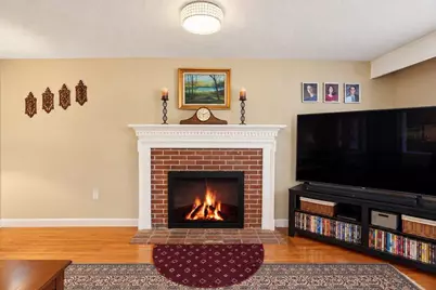 33 Cedar Street, Hudson, NH 03051 - Photo 12