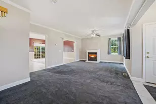 9 Lilac Ct, Litchfield, NH 03052 - Photo 14