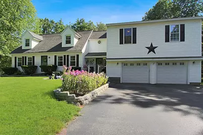 3 Chase Brook Circle, Litchfield, NH 03052 - Photo 2