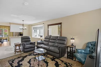 328 Fox Hollow Way #328, Manchester, NH 03104 - Photo 10