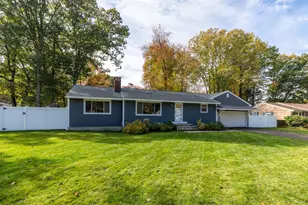 2 Truman Pl, Portsmouth, NH 03801 - Photo 1