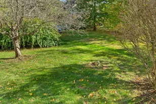 63 Drew Woods Dr, Derry, NH 03038 - Photo 36