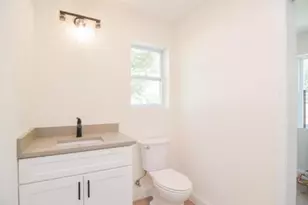 92 Long Shores Dr, Barrington, NH 03825 - Photo 18
