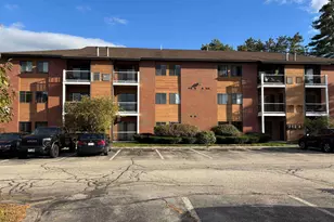 11 Blackstone Dr, Nashua, NH 03063 - Photo 2