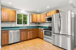 24 Rand Dr, Chester, NH 03036 - Photo 8