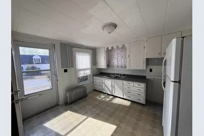 38 Jefferson Street, Laconia, NH 03246 - Photo 4