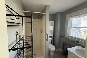 38 Jefferson St, Laconia, NH 03246 - Photo 8