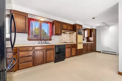 15 Springview Avenue, Manchester, NH 03103 - Photo 10