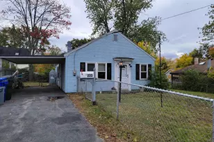 223 Melrose St, Manchester, NH 03109 - Photo 1