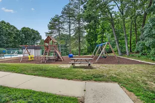 5 Suffolk Park, Nashua, NH 03063 - Photo 54