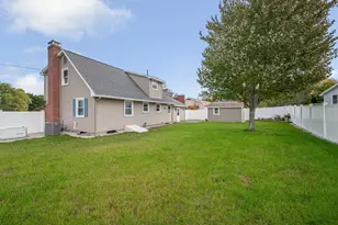 8 Aztec Rd, Nashua, NH 03063 - Photo 6