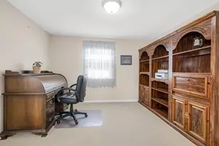8 Aztec Rd, Nashua, NH 03063 - Photo 18