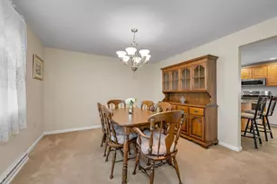 8 Aztec Rd, Nashua, NH 03063 - Photo 22