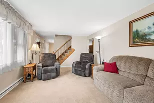 8 Aztec Rd, Nashua, NH 03063 - Photo 16